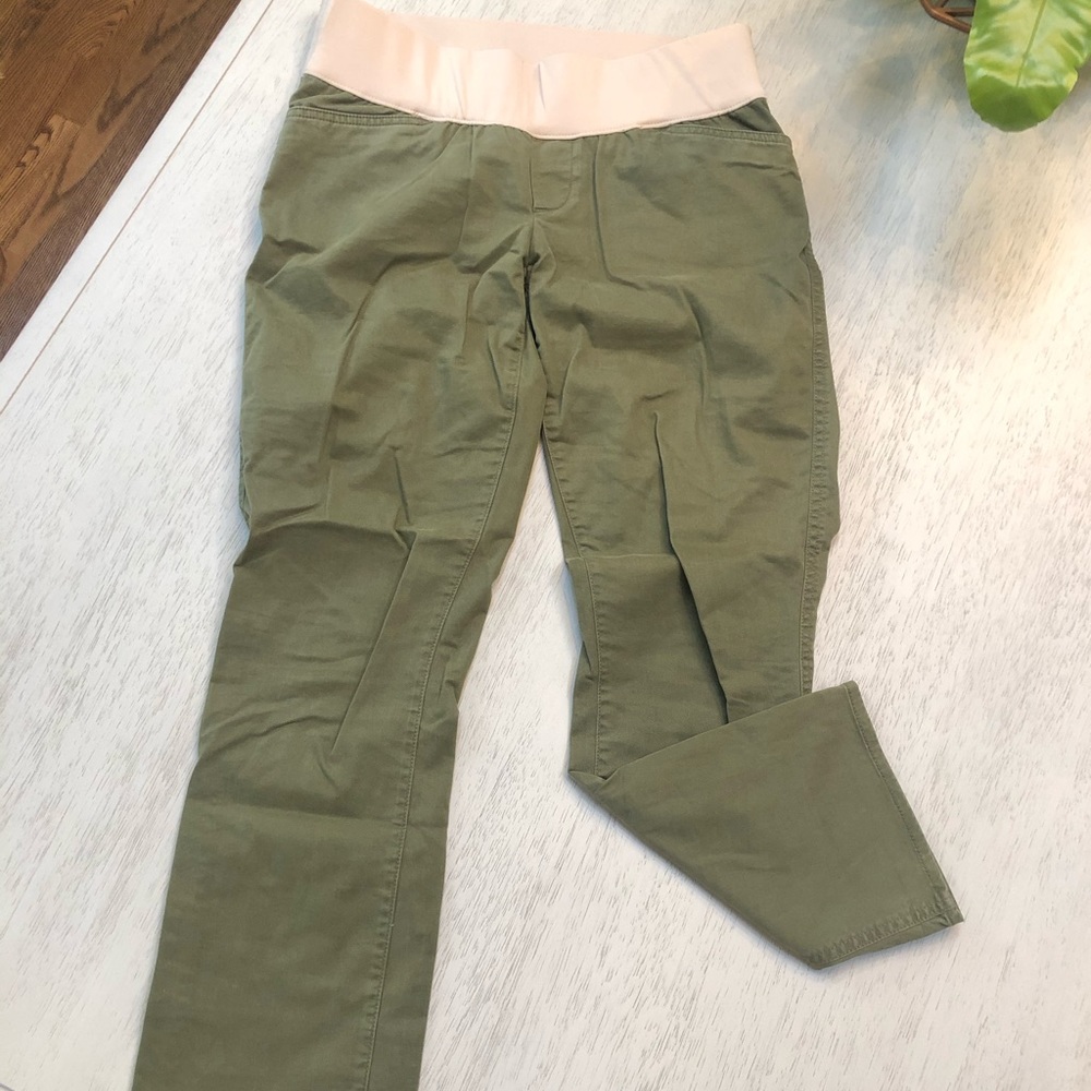 NWOT Maternity Demi Panel Girlfriend Chinos size 4
